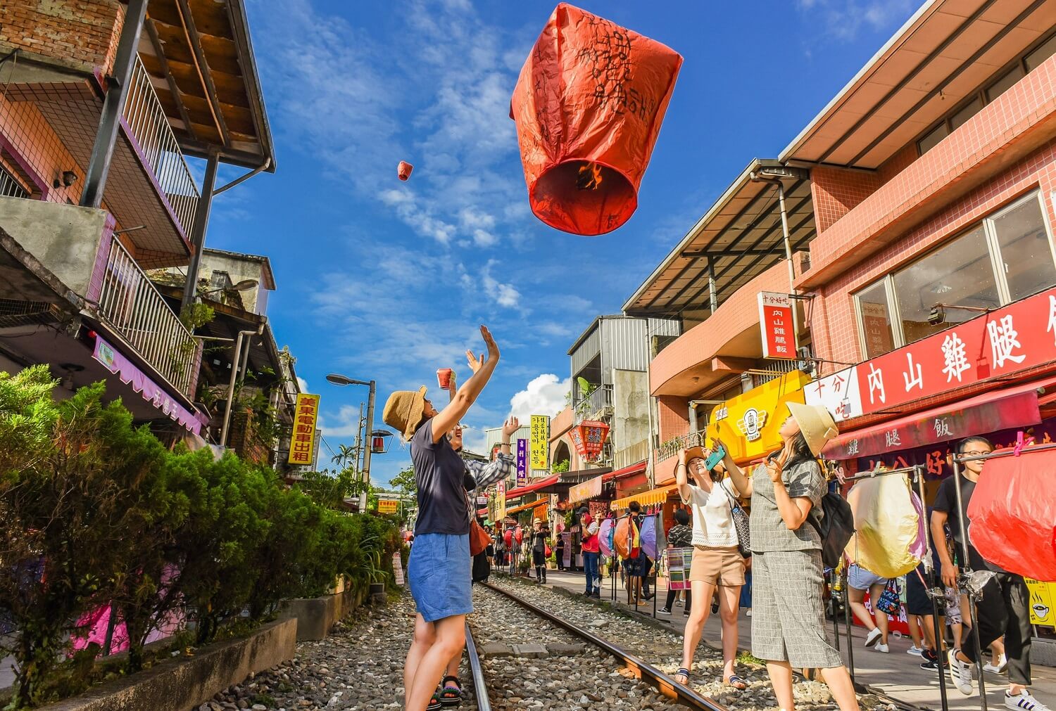 Khám phá lễ hội thả đèn trời ở Đài Loan đẹp lung linh - Bamboo Airways