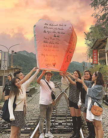 Releasing Lantern at Shifen Old Town